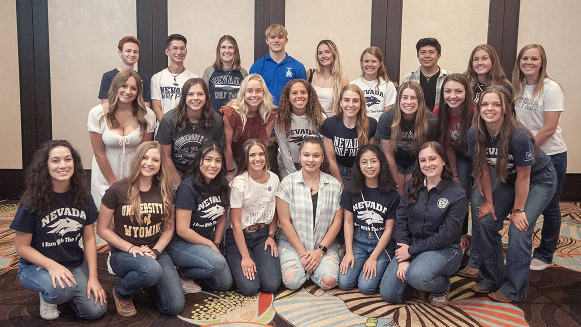 reno-rodeo-foundation-2022-Scholarship-Group-Picture
